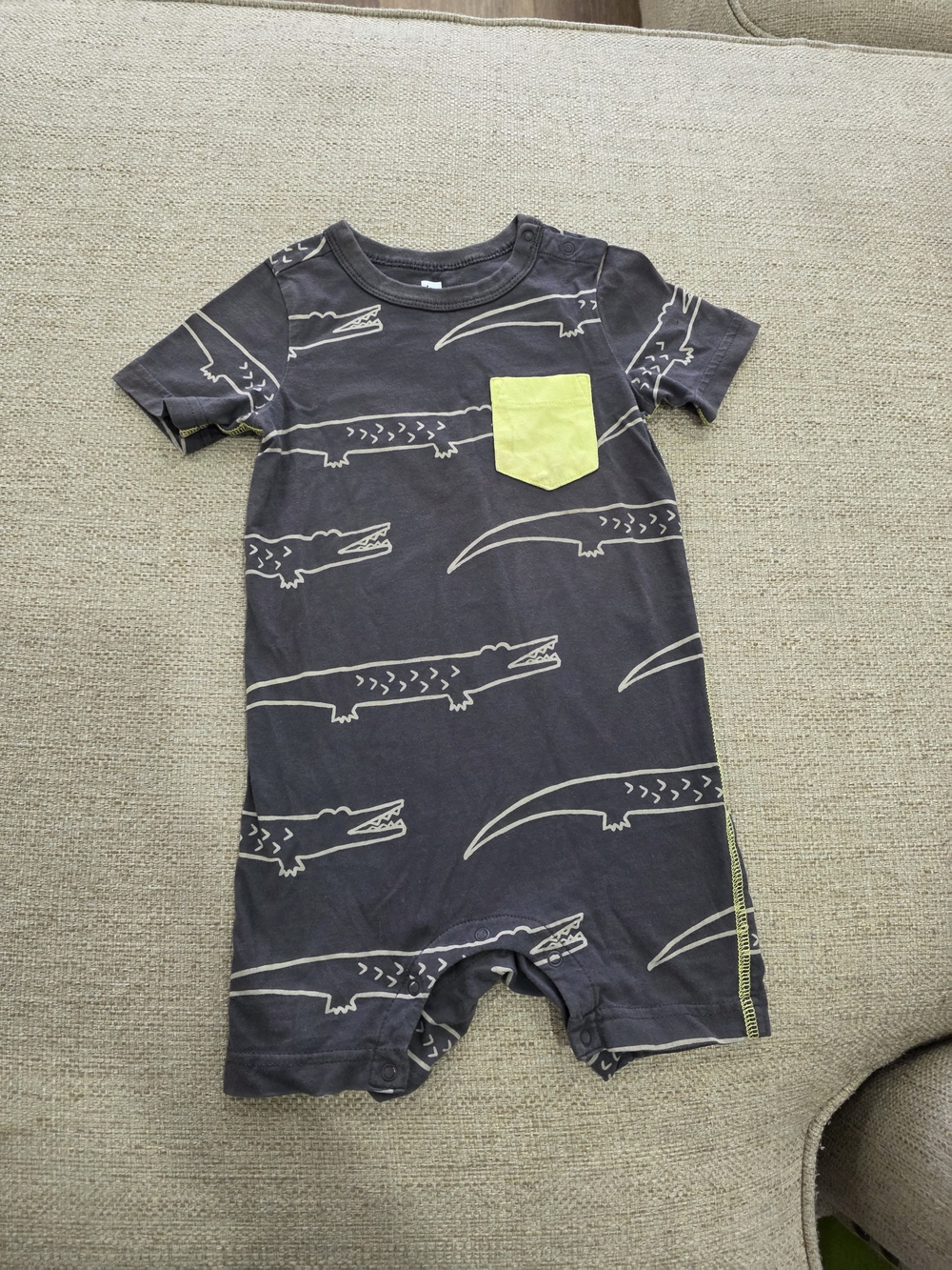 Tea Short Sleeve Alligator Print Romper with Neon Pocket